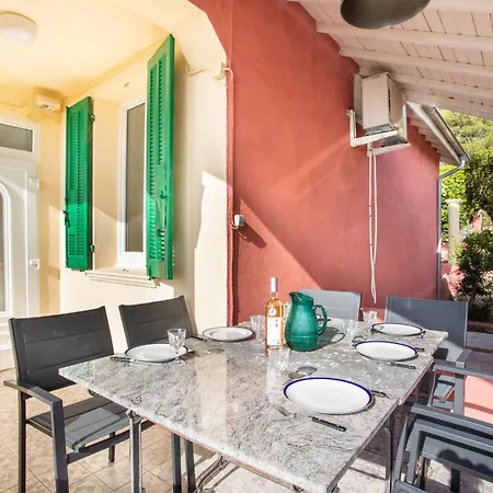 Le Provencal By Interhome Le Pradet