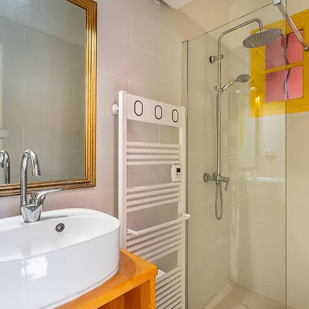 Le Provencal By Interhome Le Pradet